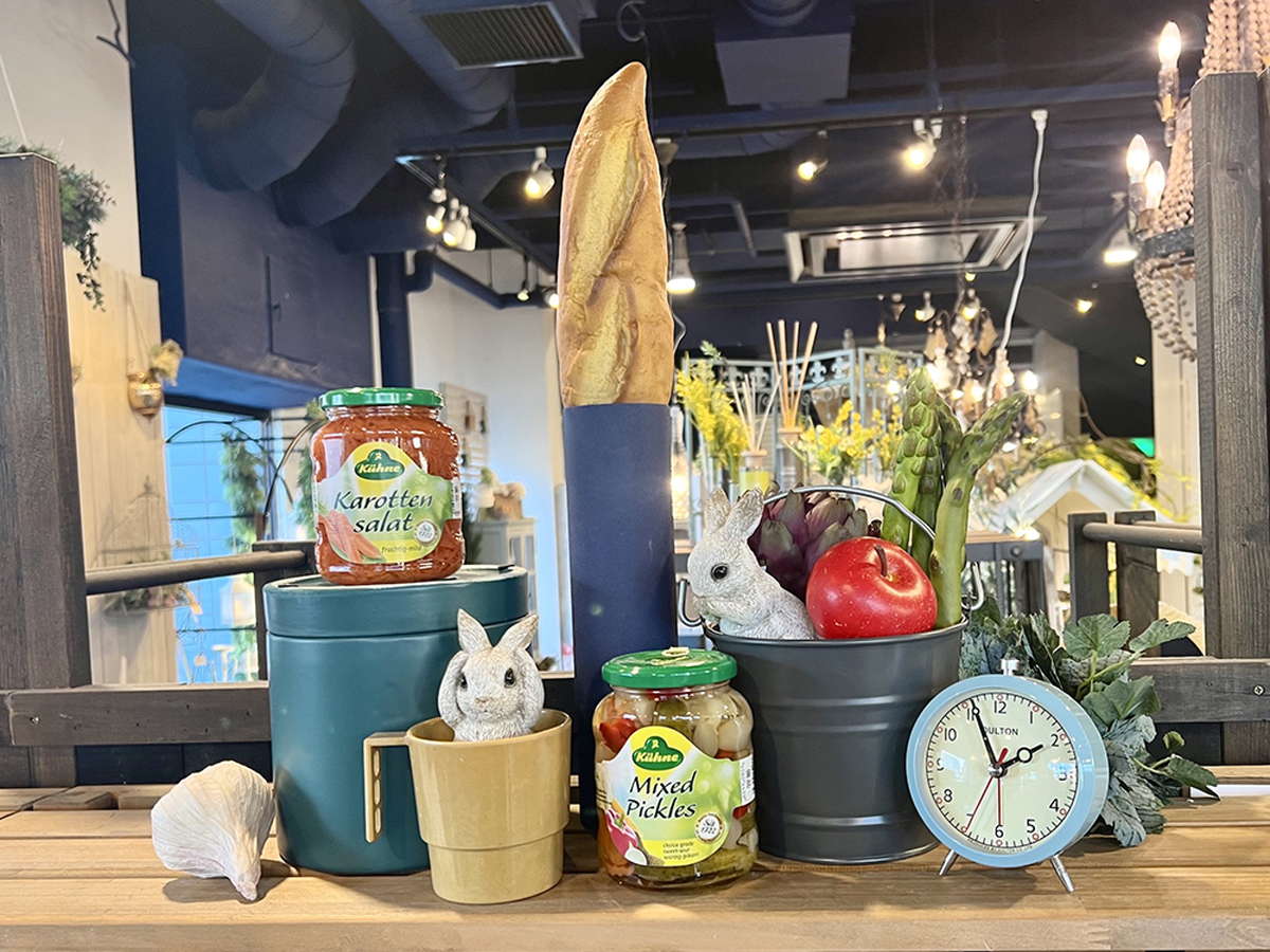 アンティークヒマラヤクルミ材のWELCOME LADYはインテリアの置物 玄関 welcome 》レジンアンティークアニマル ノエルバード