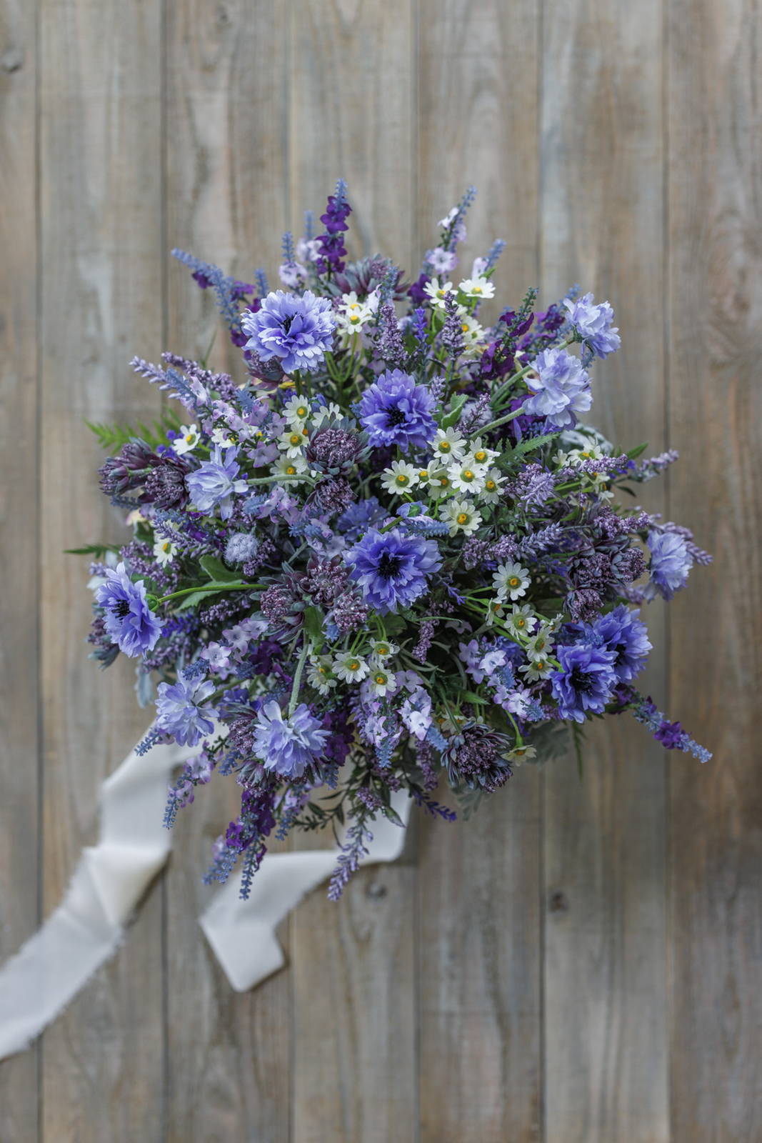 ヤグルマソウのブーケ｜横浜ディスプレイミュージアム