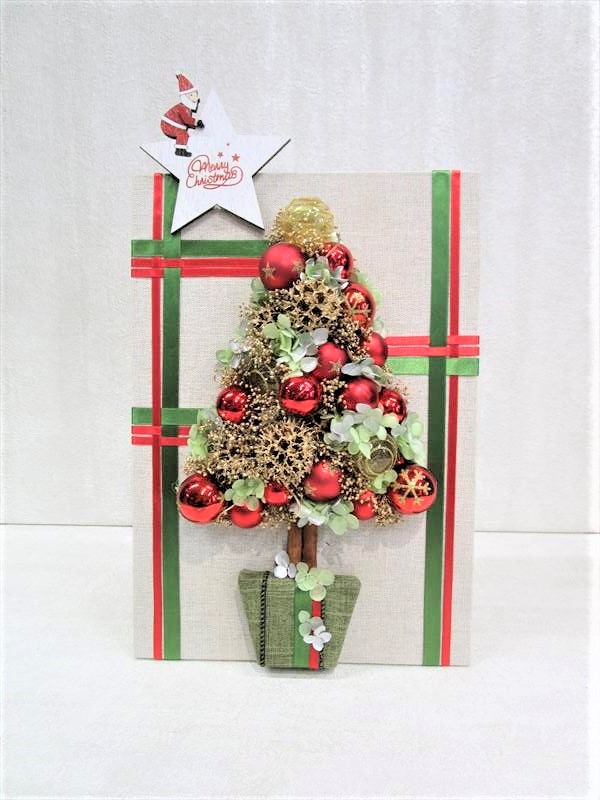 クリスマスツリーのフレームアレンジメント｜横浜ディスプレイ