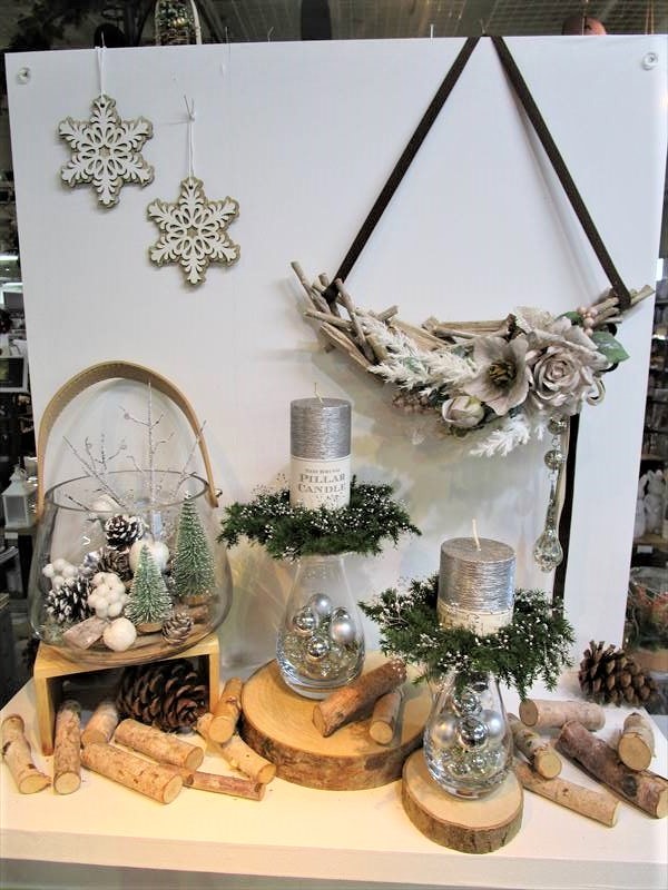 ガラスポットのクリスマスツリー｜横浜ディスプレイミュージアム