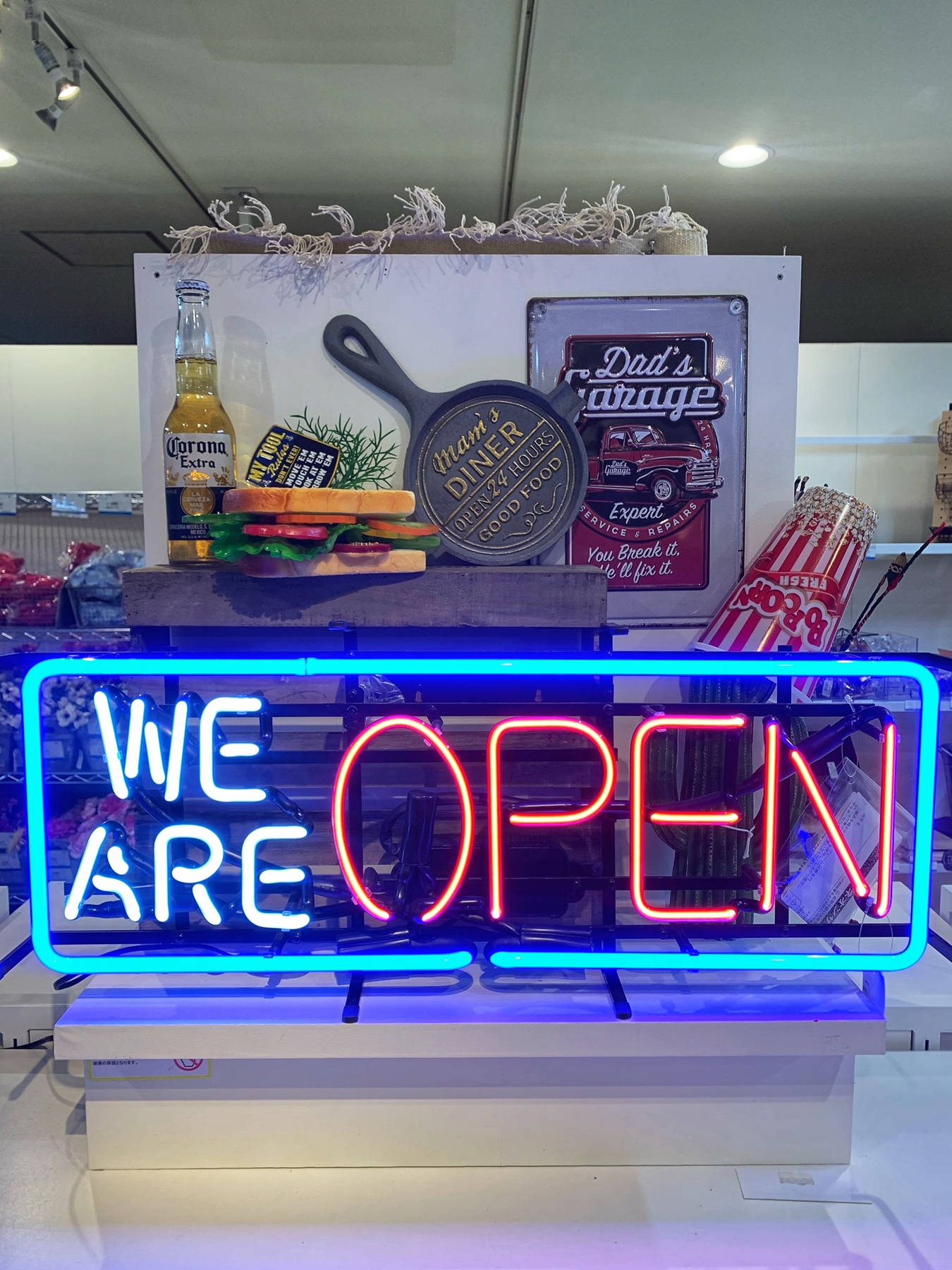 個人宅配送不可】ｶｯﾄ&ｽﾗｲｽﾄﾏﾄ4P 店: デコレーションアイテム