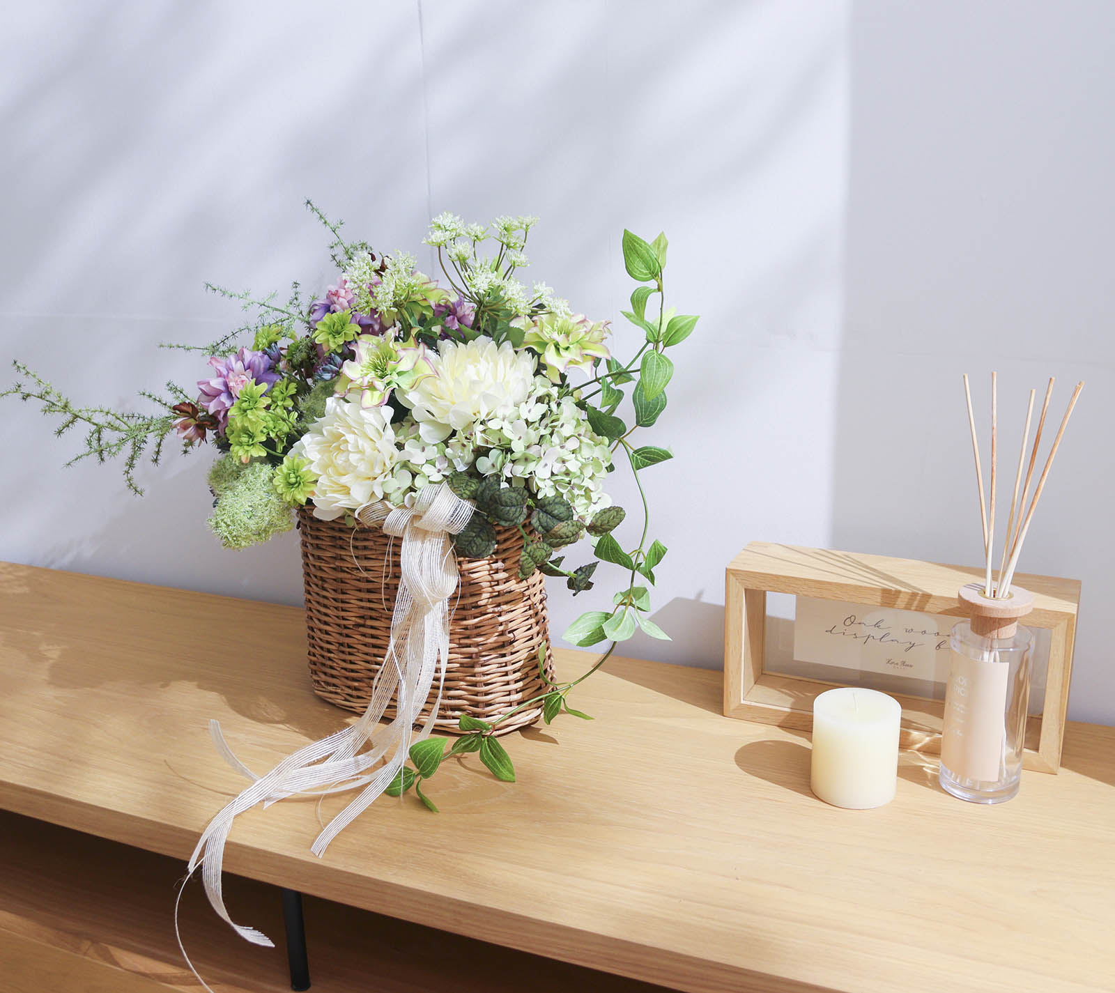 ダリアバスケットアレンジ｜横浜ディスプレイミュージアム