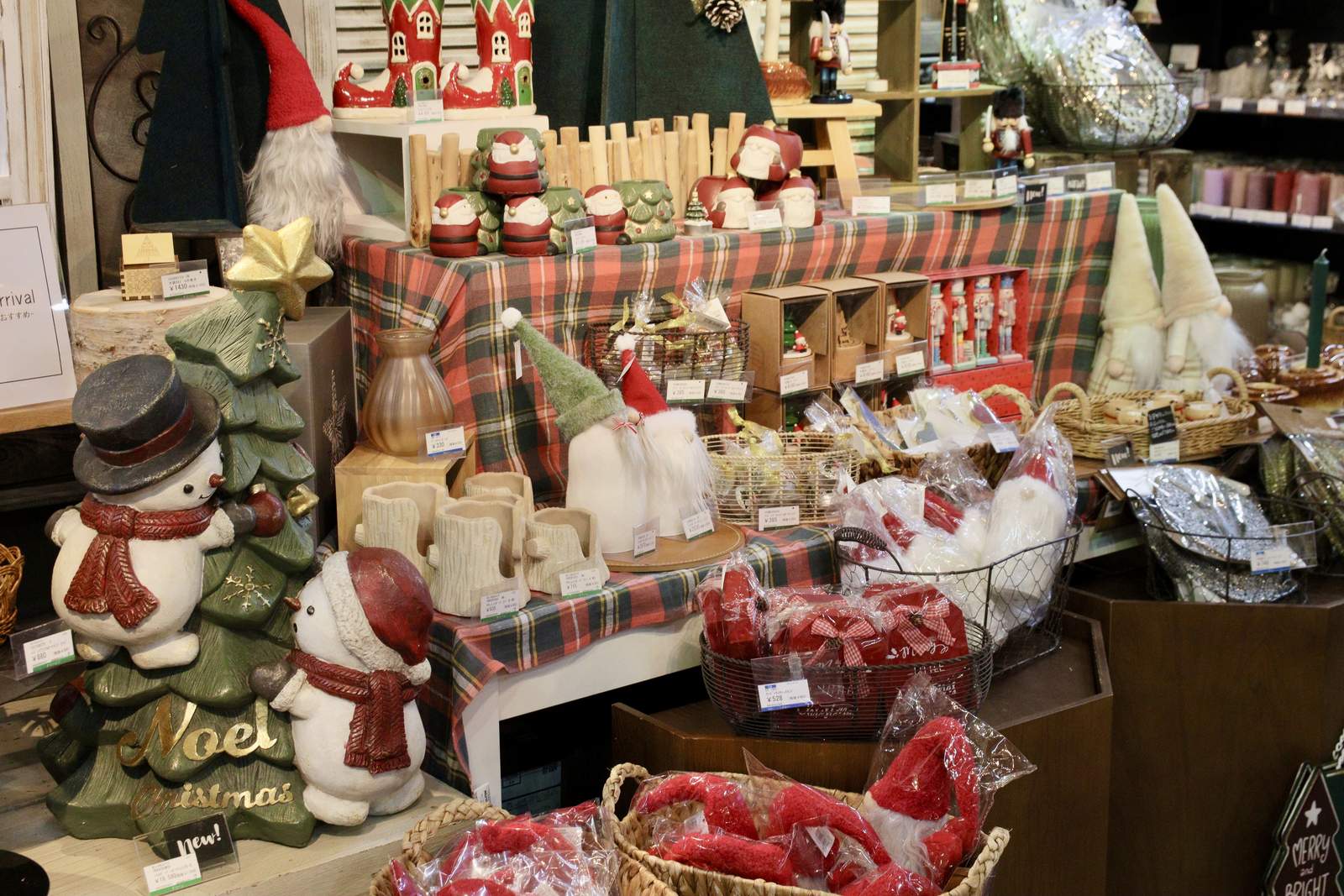 クリスマス売場の様子（原稿掲載写真13）