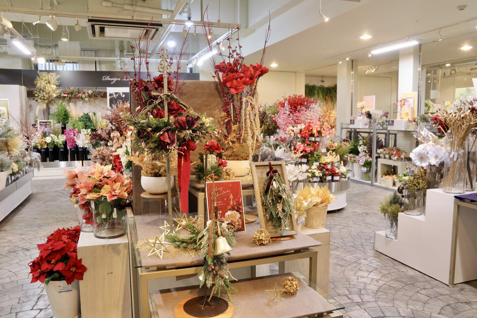 クリスマス売場の様子（原稿掲載写真19）