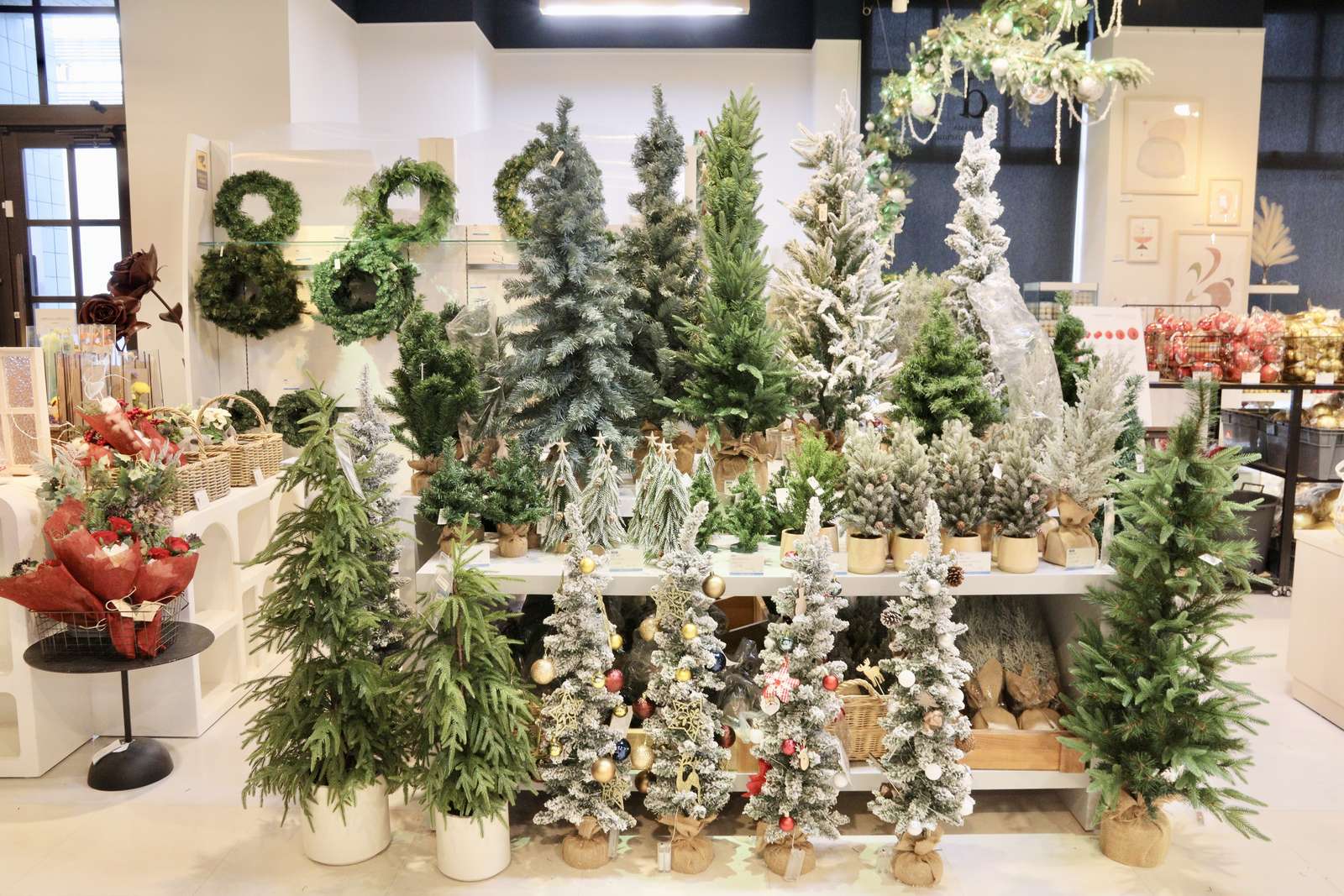 クリスマス売場の様子（原稿掲載写真6）
