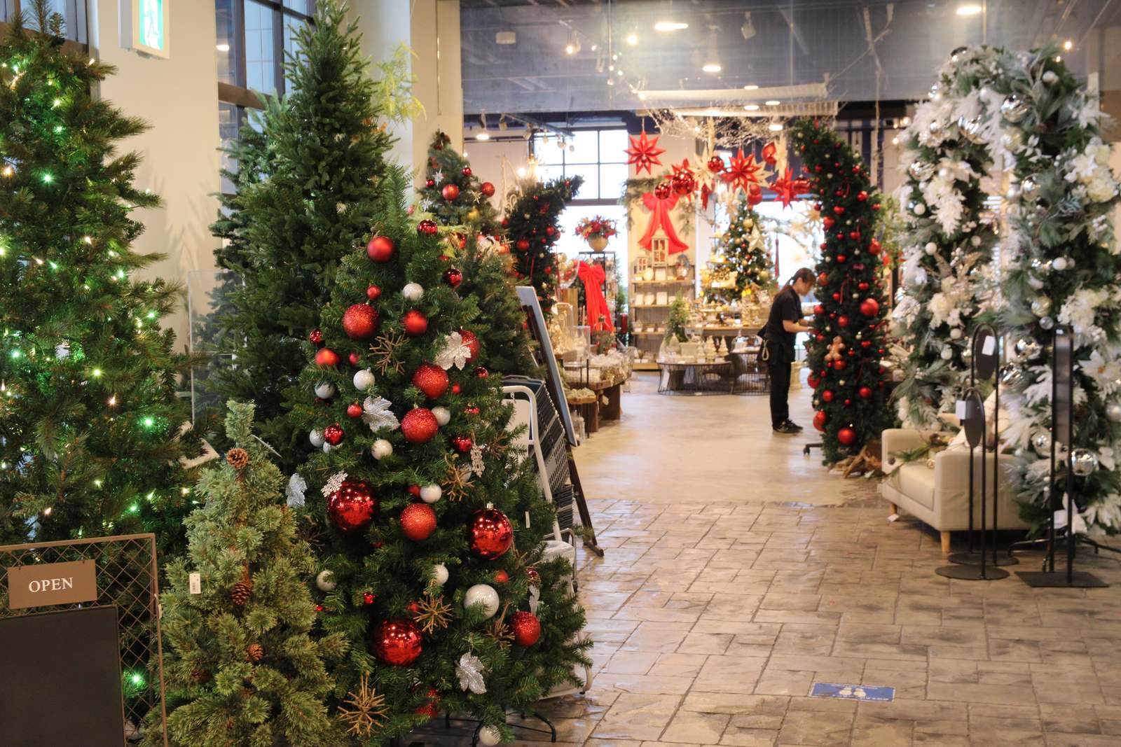 クリスマス売場の様子（原稿掲載写真7）