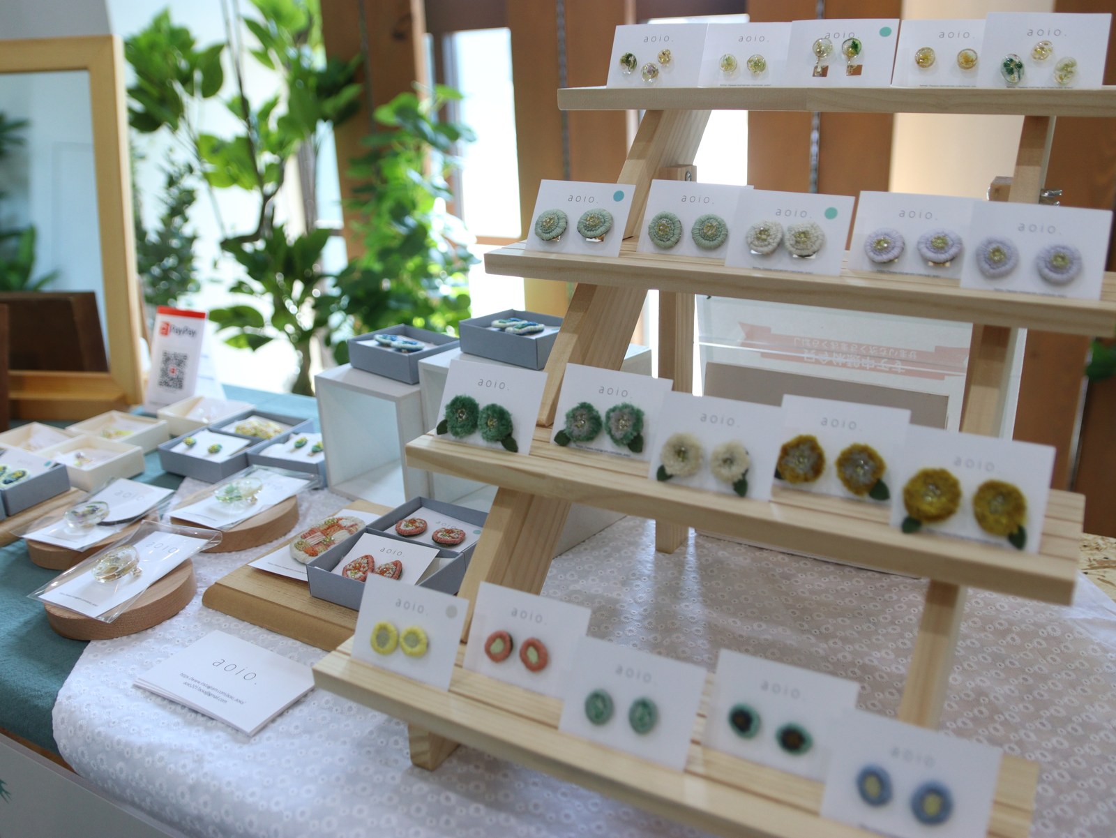 過去のマルシェで展示されたアクセサリー